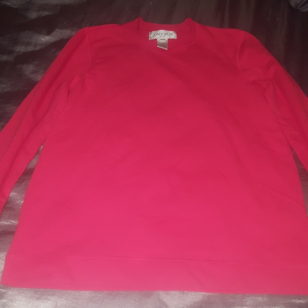 Jones wear sweater